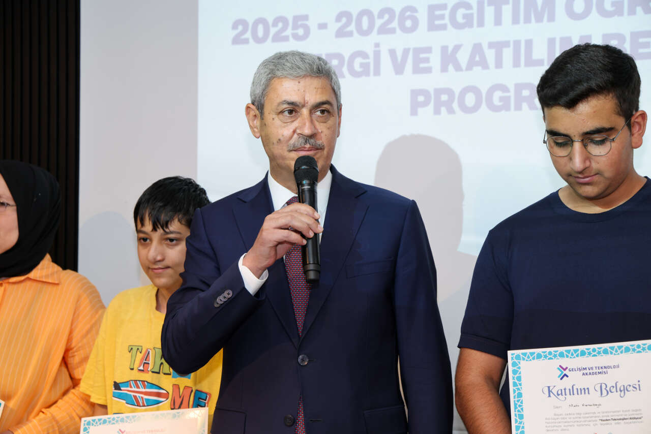 Konya’da geleceğin mucitleri sertifikalarını aldı 8